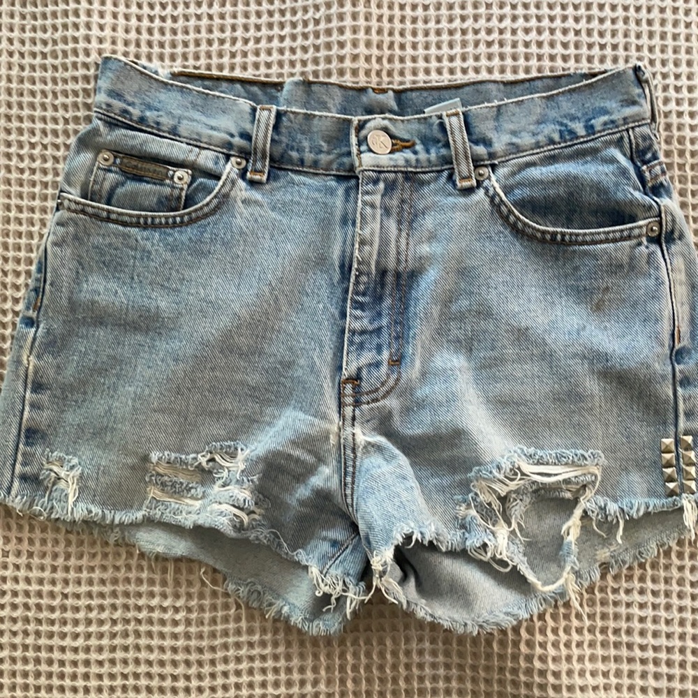 Vintage cut-off jean shorts